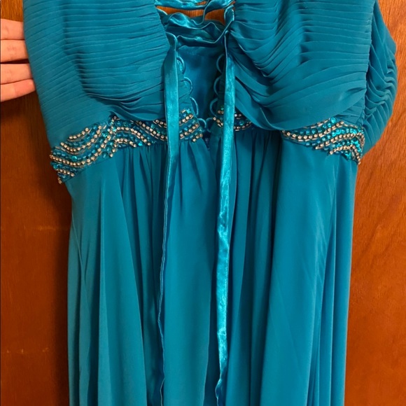 Prom Dress! Gently used - Picture 5 of 6